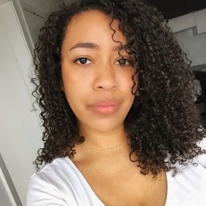 Meet your Posher, Brianna